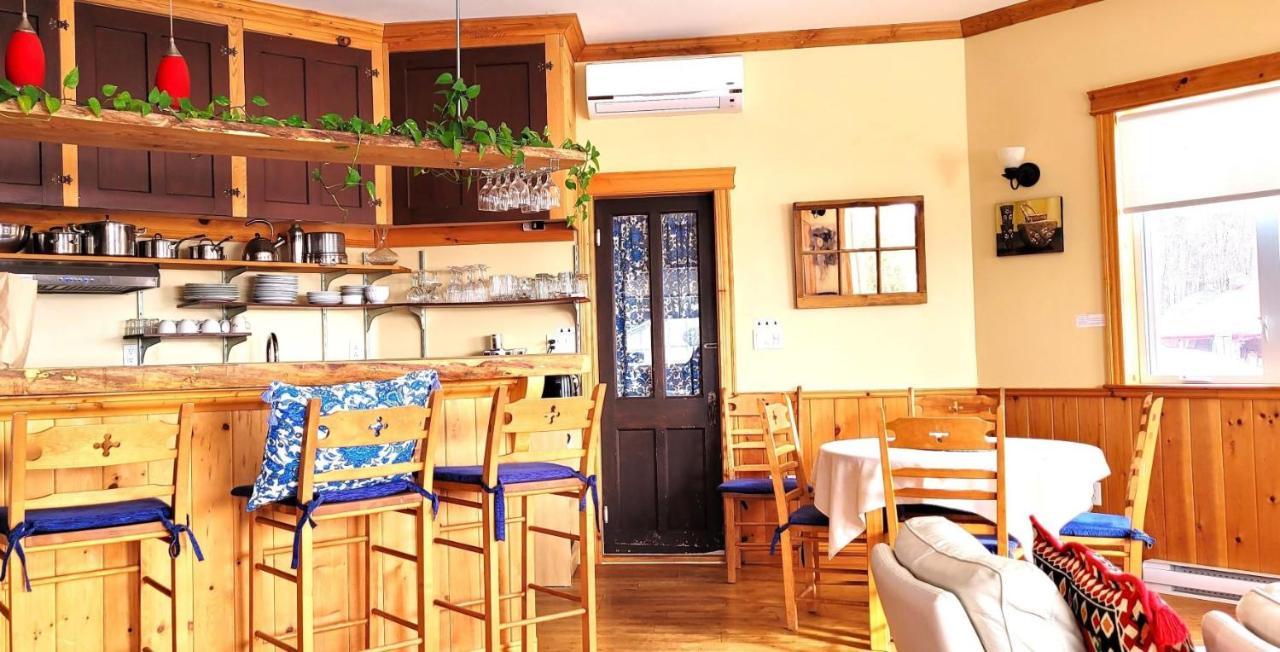 La Vieille Ferme, Ecogite Saint-Fulgence Екстер'єр фото