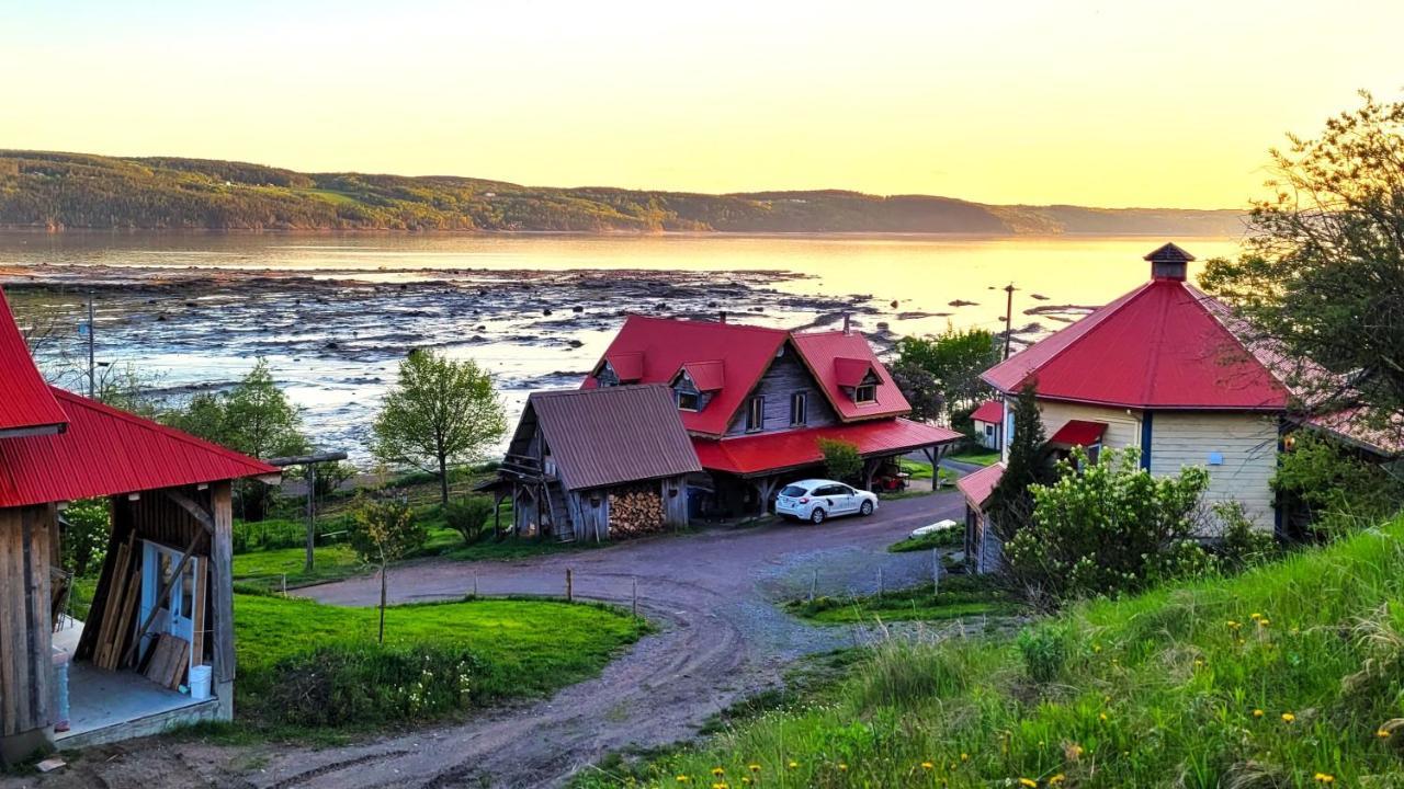 La Vieille Ferme, Ecogite Saint-Fulgence Екстер'єр фото
