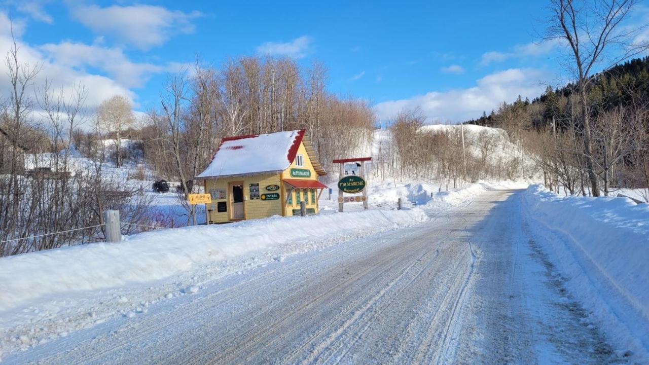La Vieille Ferme, Ecogite Saint-Fulgence Екстер'єр фото