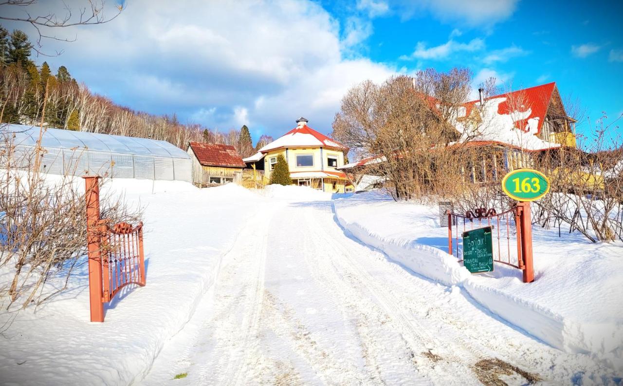 La Vieille Ferme, Ecogite Saint-Fulgence Екстер'єр фото